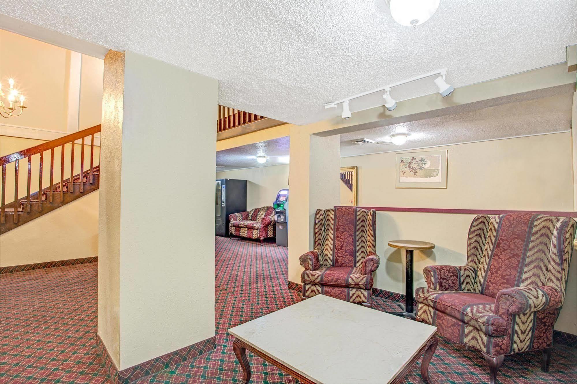 Knights Inn Memphis Airport Экстерьер фото