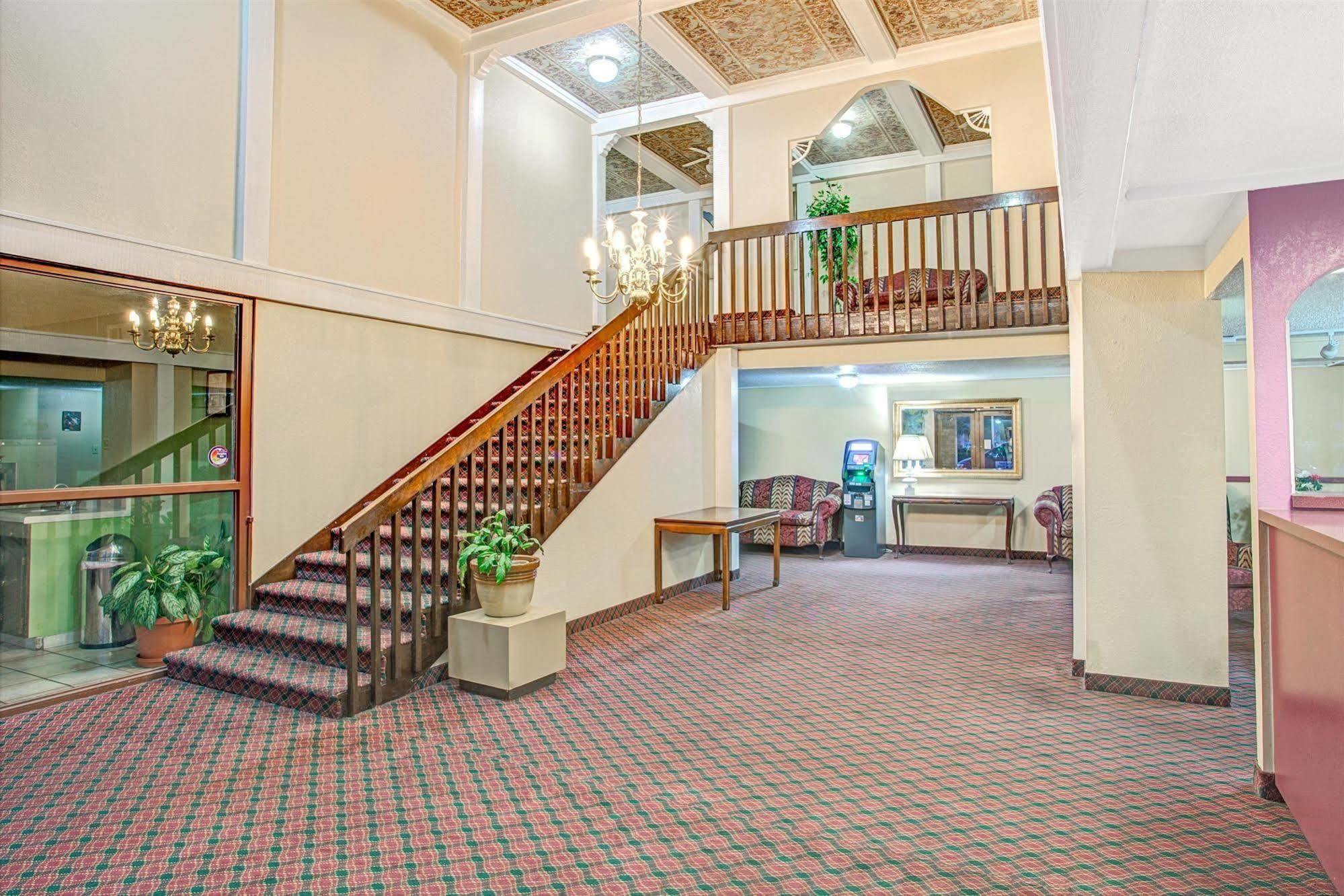 Knights Inn Memphis Airport Экстерьер фото