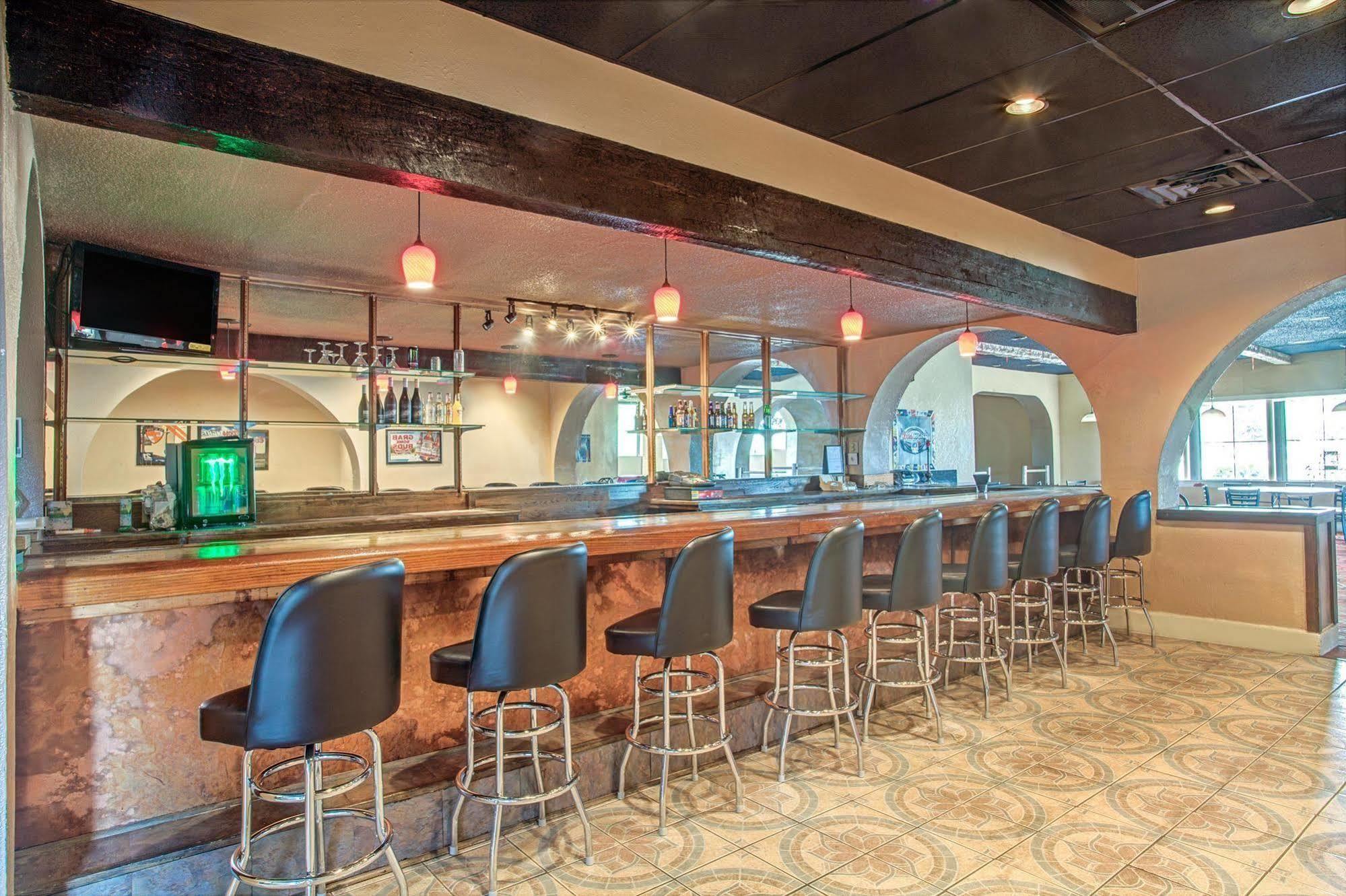 Knights Inn Memphis Airport Экстерьер фото