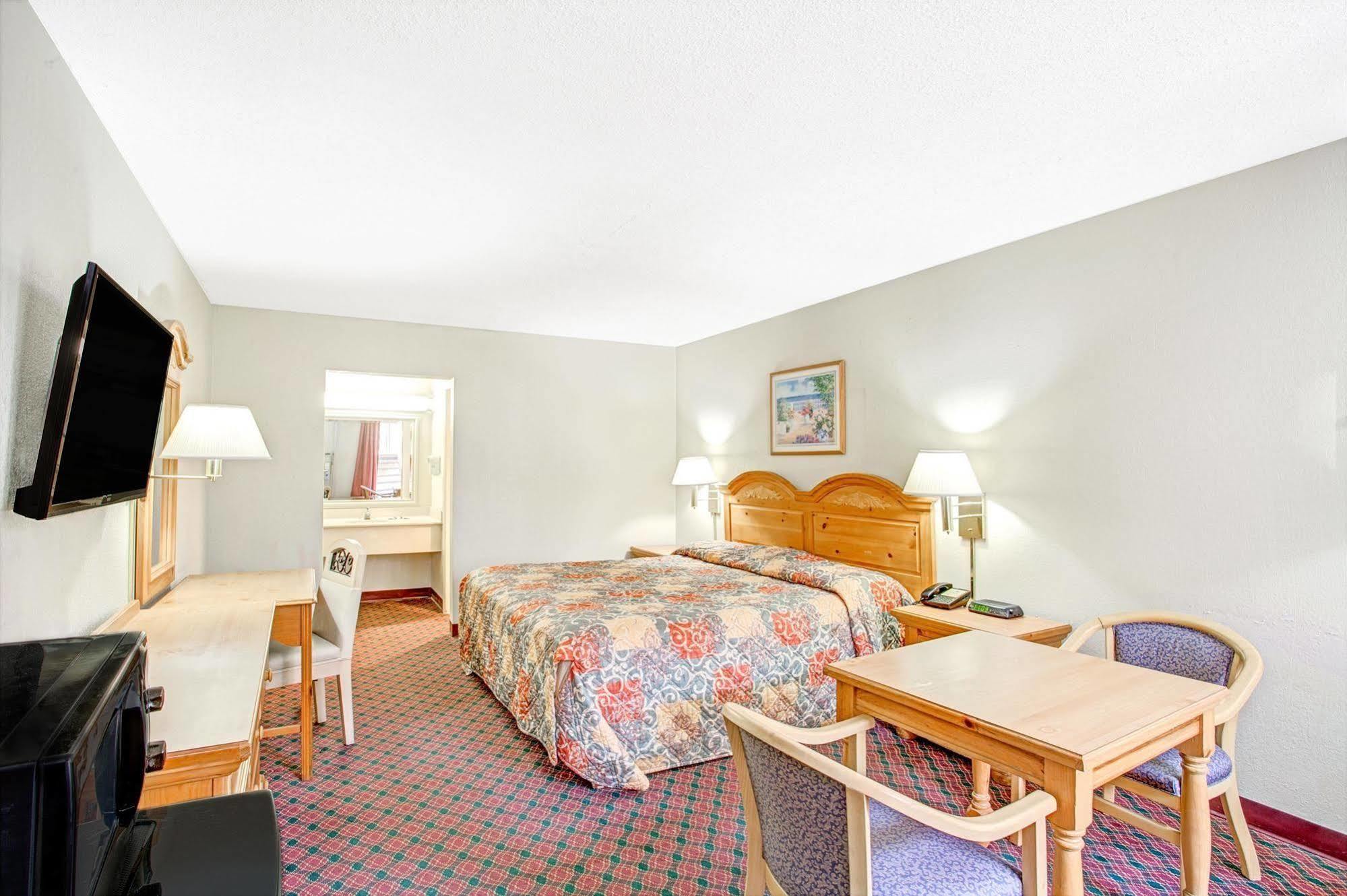 Knights Inn Memphis Airport Экстерьер фото