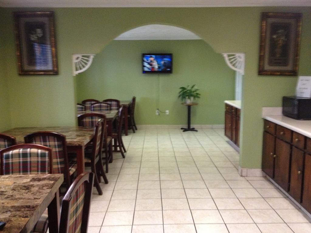 Knights Inn Memphis Airport Экстерьер фото